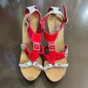 Pierre Dumas Vibrant Red and Gray Sandals
